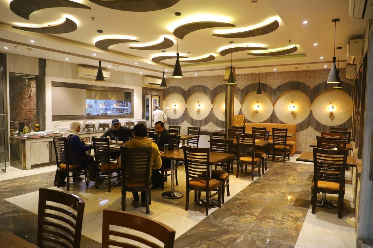 Genx Le Crescent Ghaziabad Ξενοδοχείο Εξωτερικό φωτογραφία