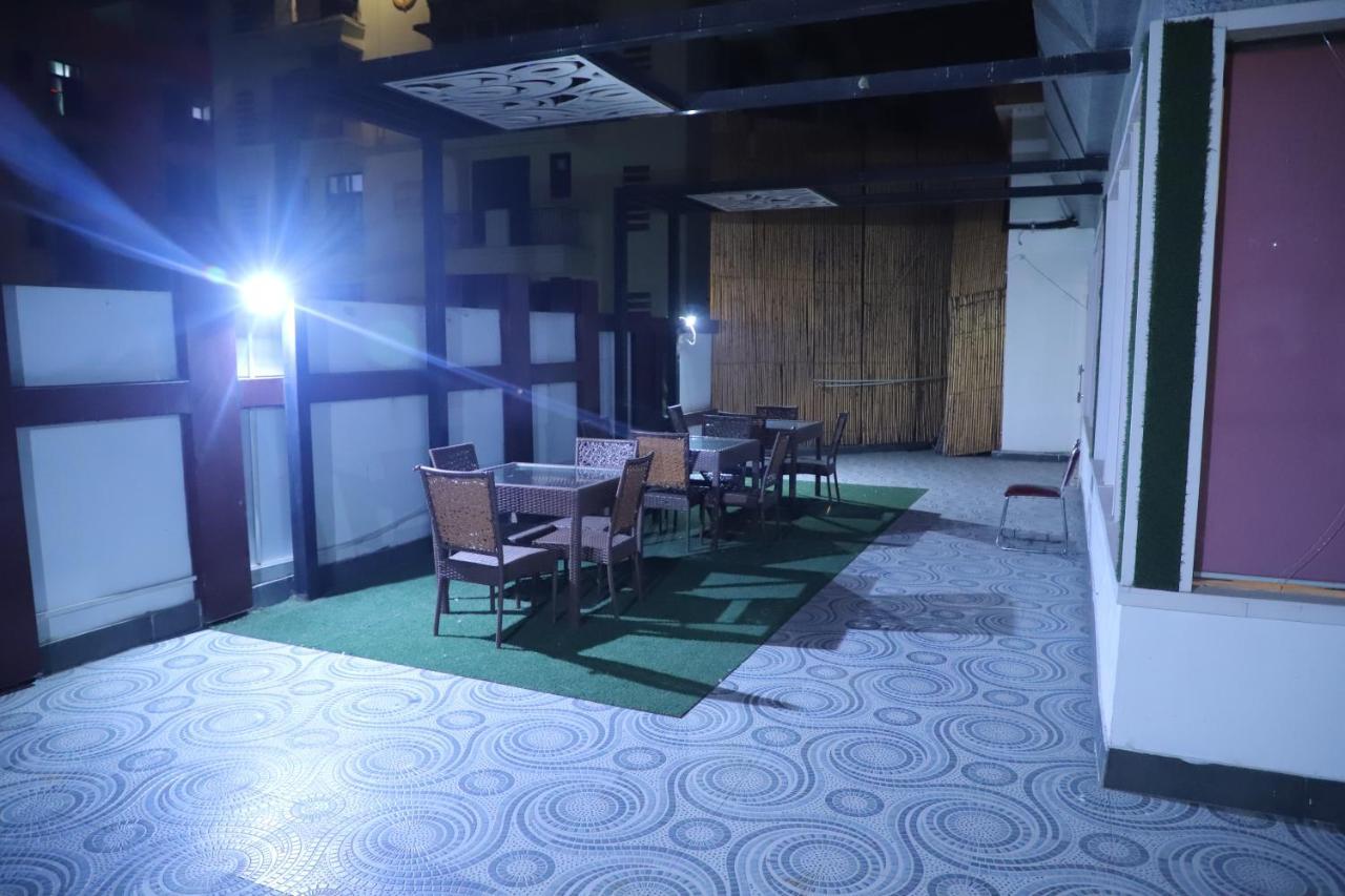 Genx Le Crescent Ghaziabad Ξενοδοχείο Εξωτερικό φωτογραφία