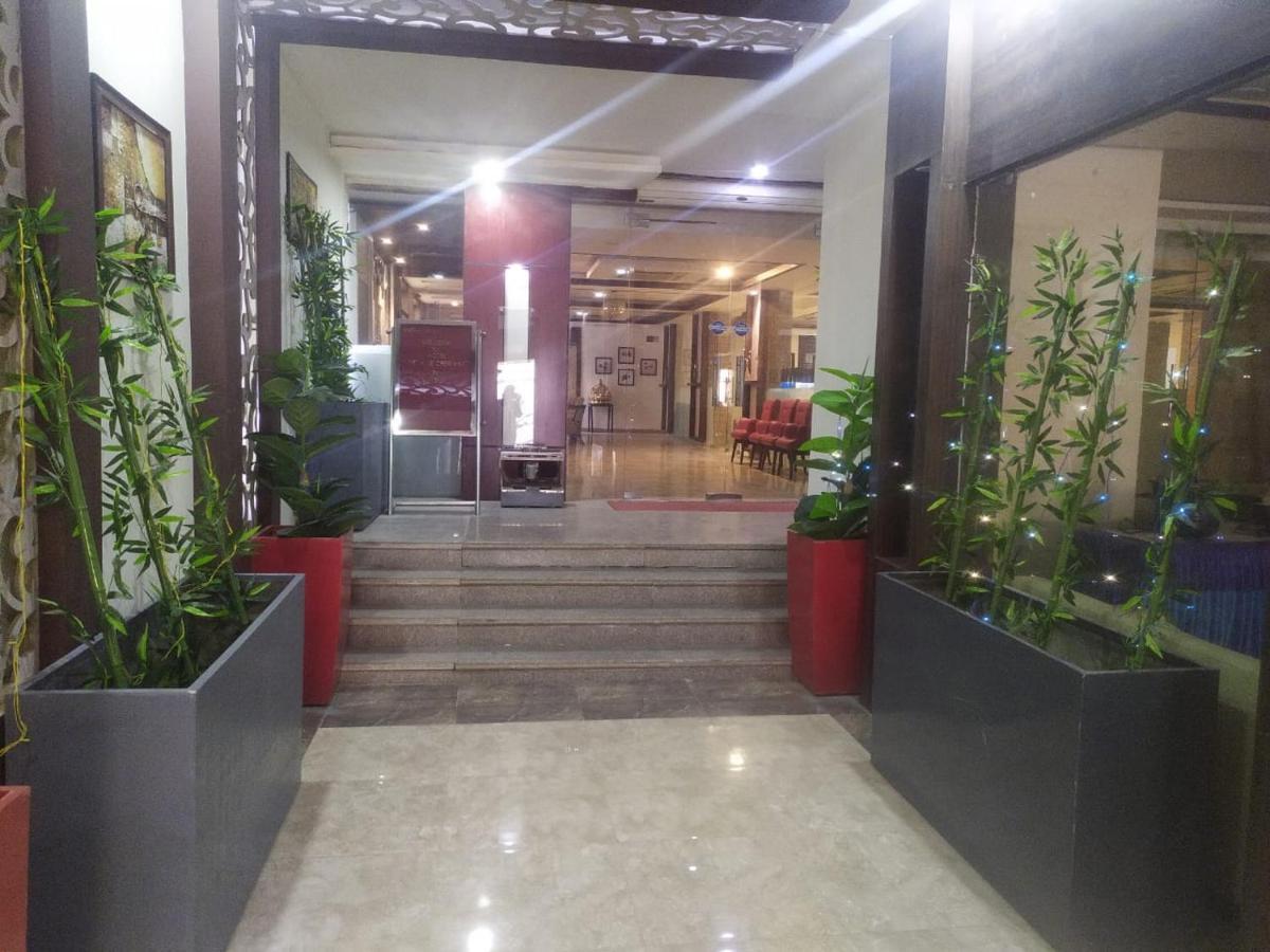 Genx Le Crescent Ghaziabad Ξενοδοχείο Εξωτερικό φωτογραφία