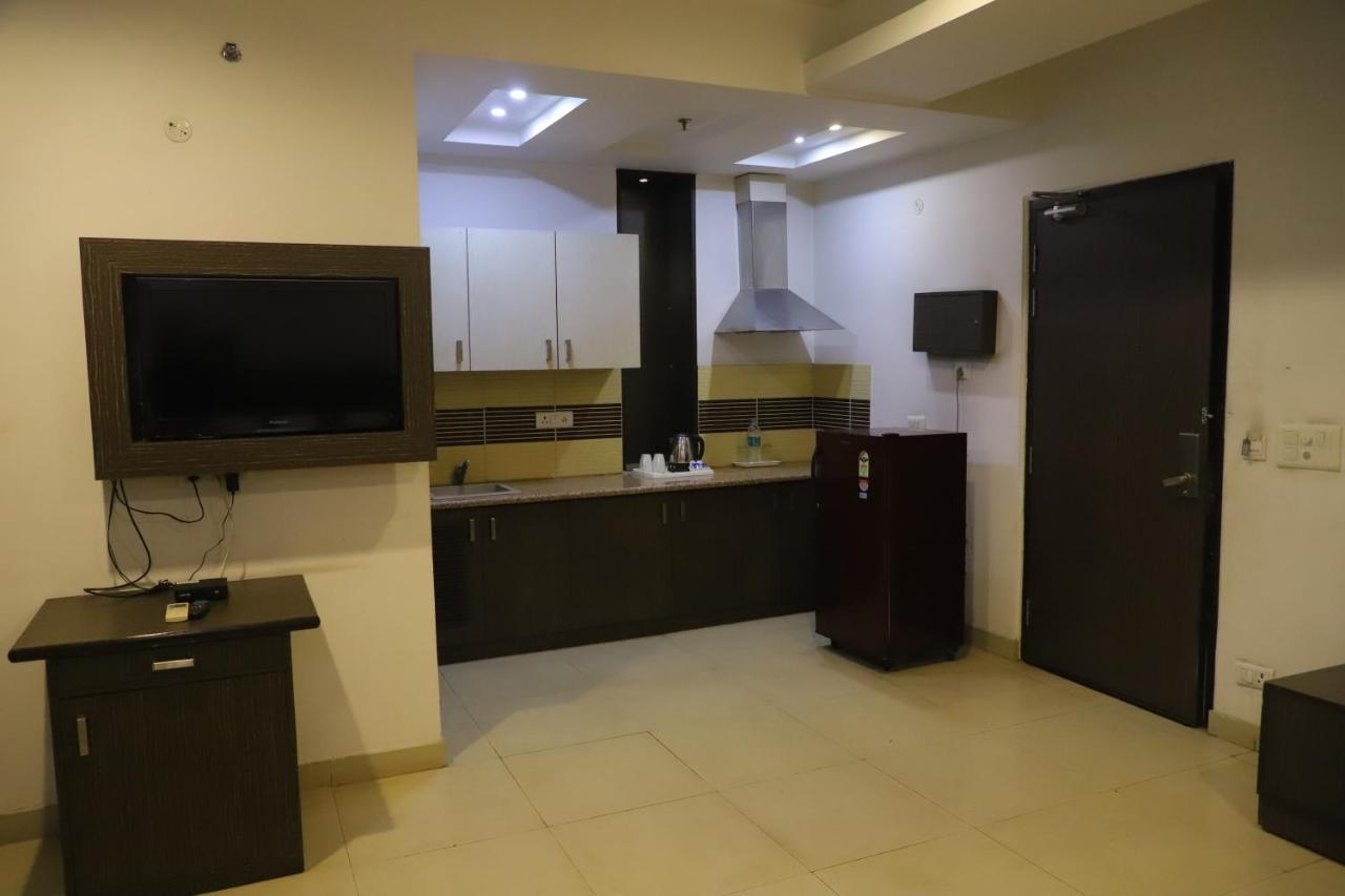 Genx Le Crescent Ghaziabad Ξενοδοχείο Εξωτερικό φωτογραφία